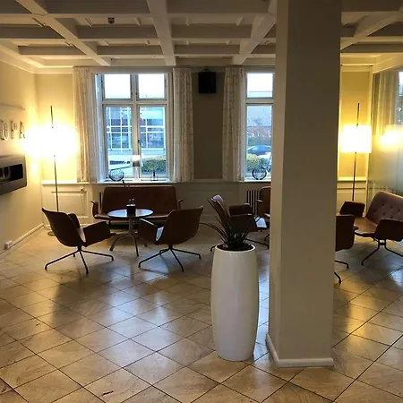Europa 4*